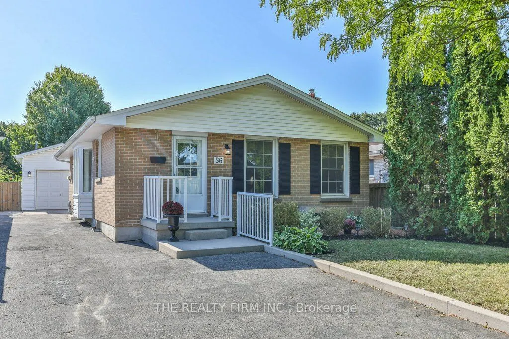 56 Toulon Crescent