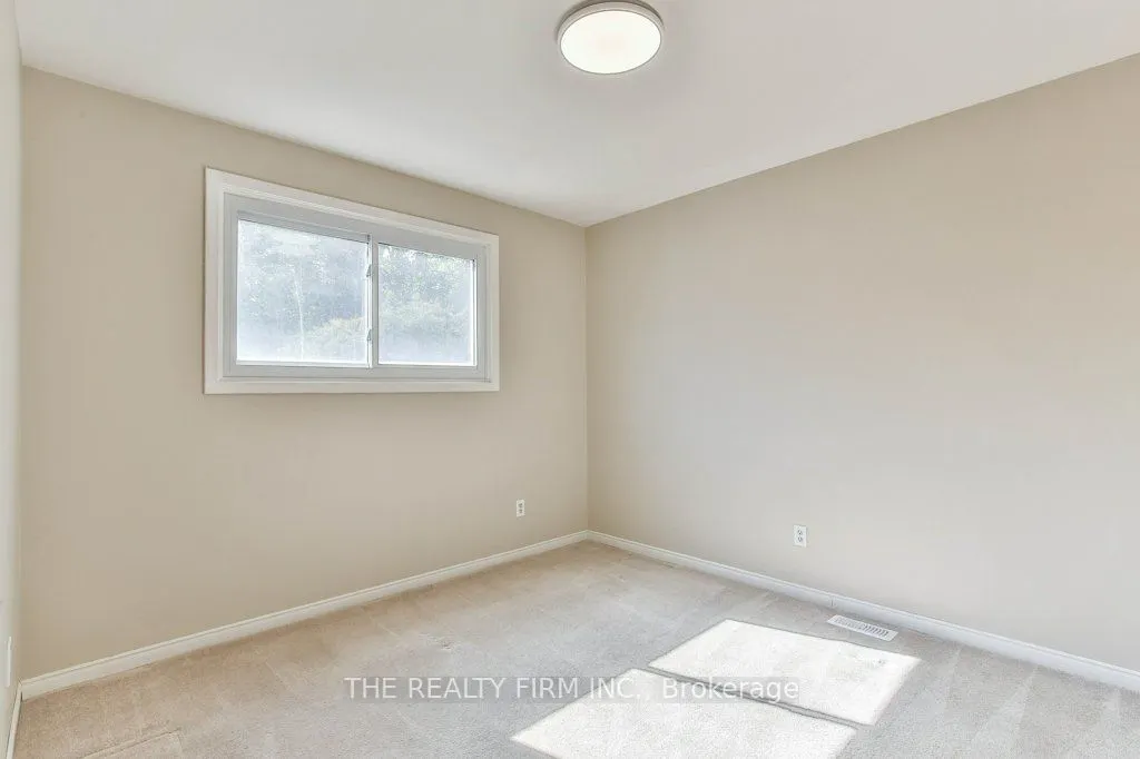 56 Toulon Crescent