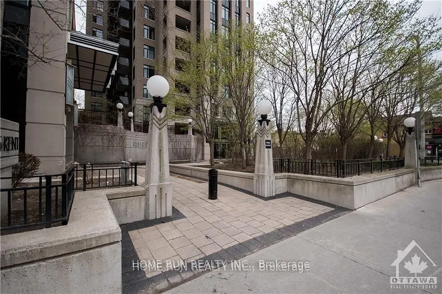 245 Kent Street N, #1007
