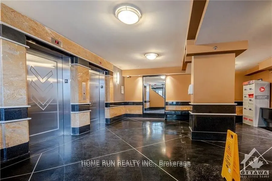 245 Kent Street N, #1007