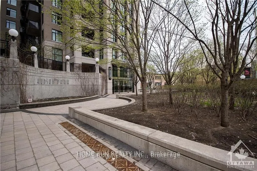 245 Kent Street N, #1007