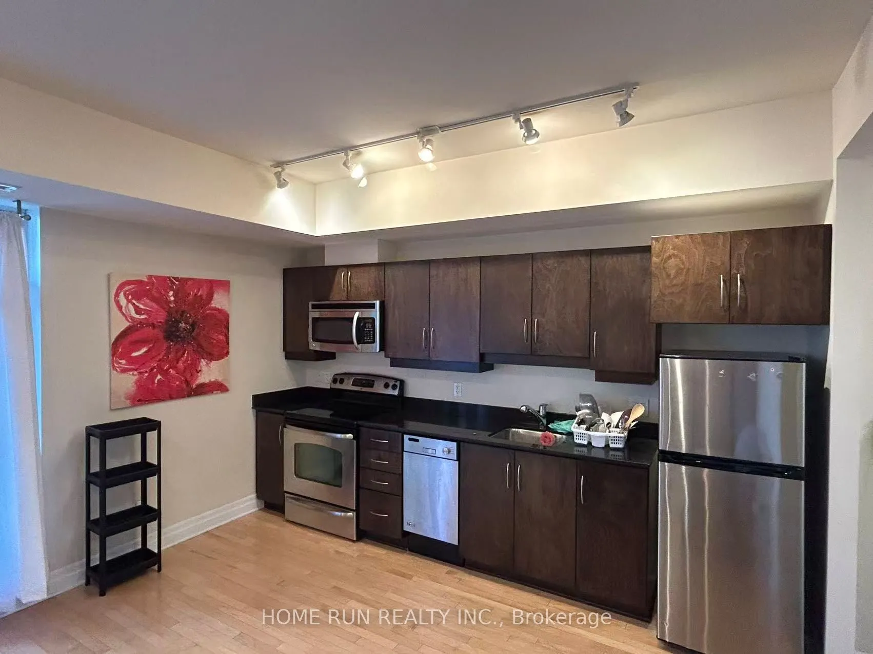 245 Kent Street N, #1007