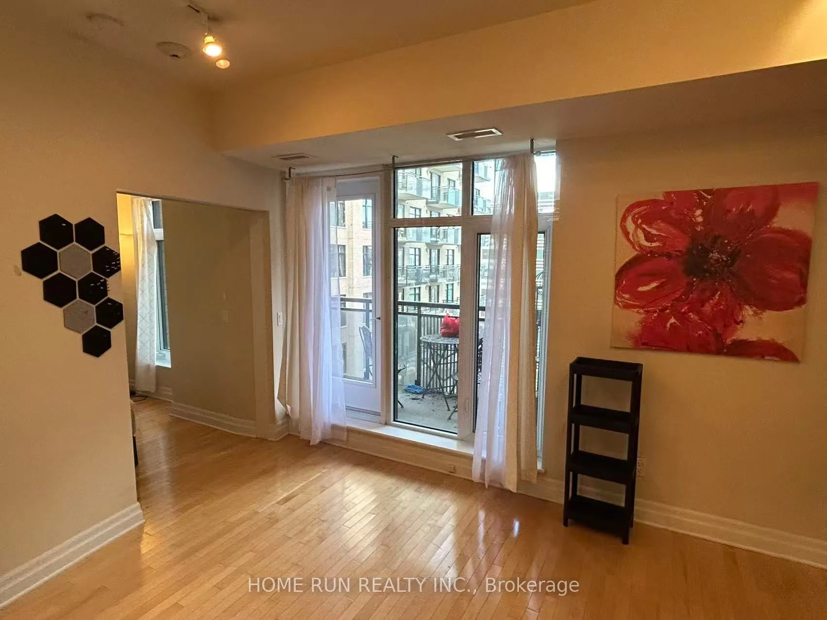 245 Kent Street N, #1007