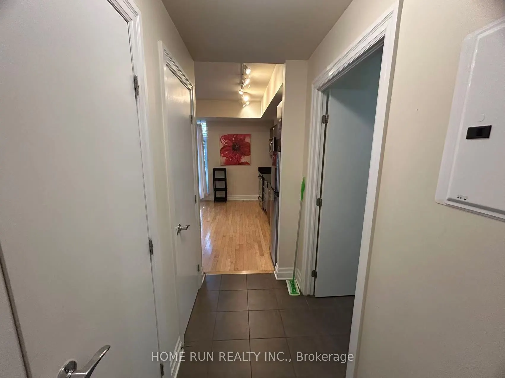 245 Kent Street N, #1007