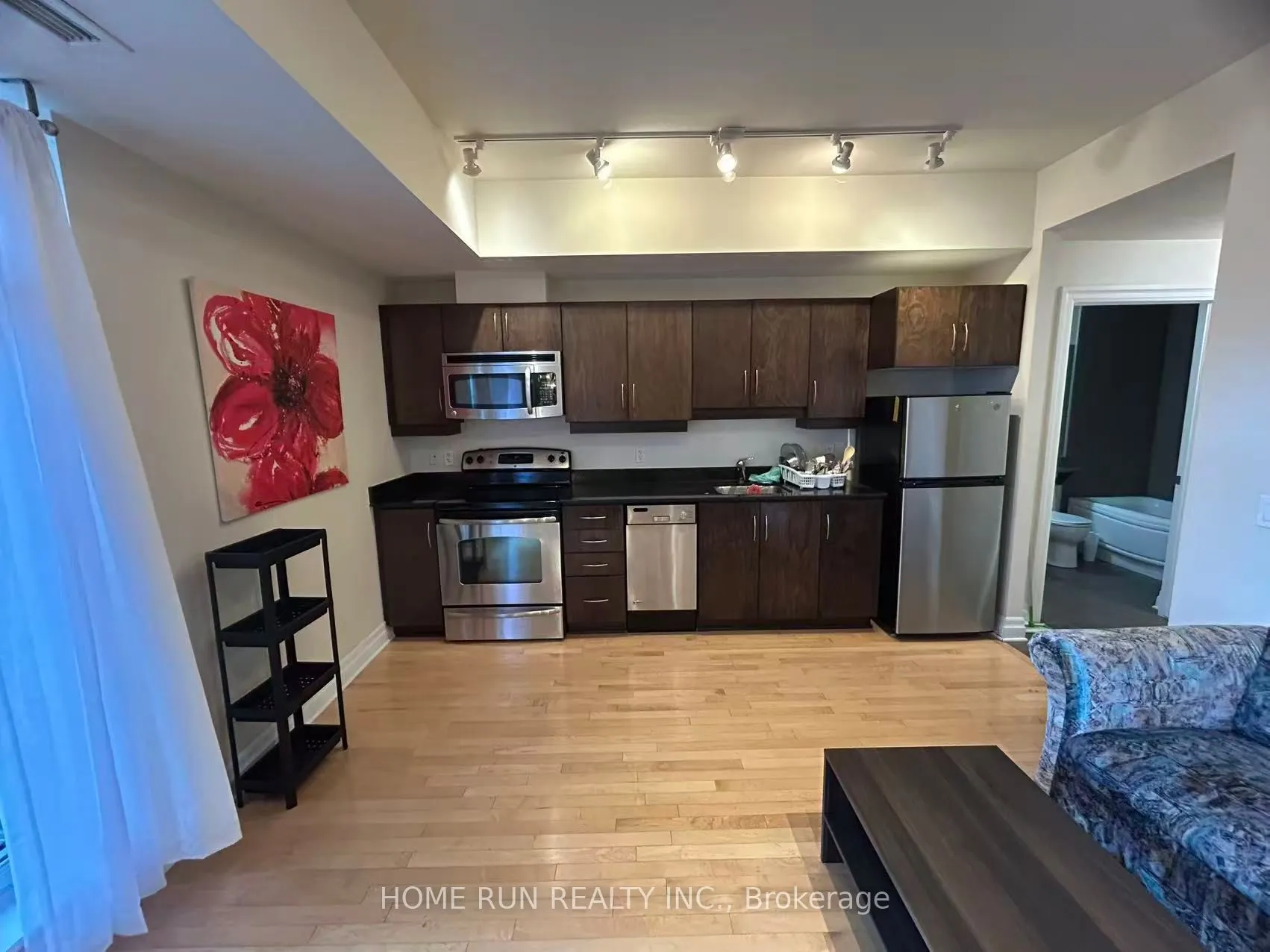 245 Kent Street N, #1007