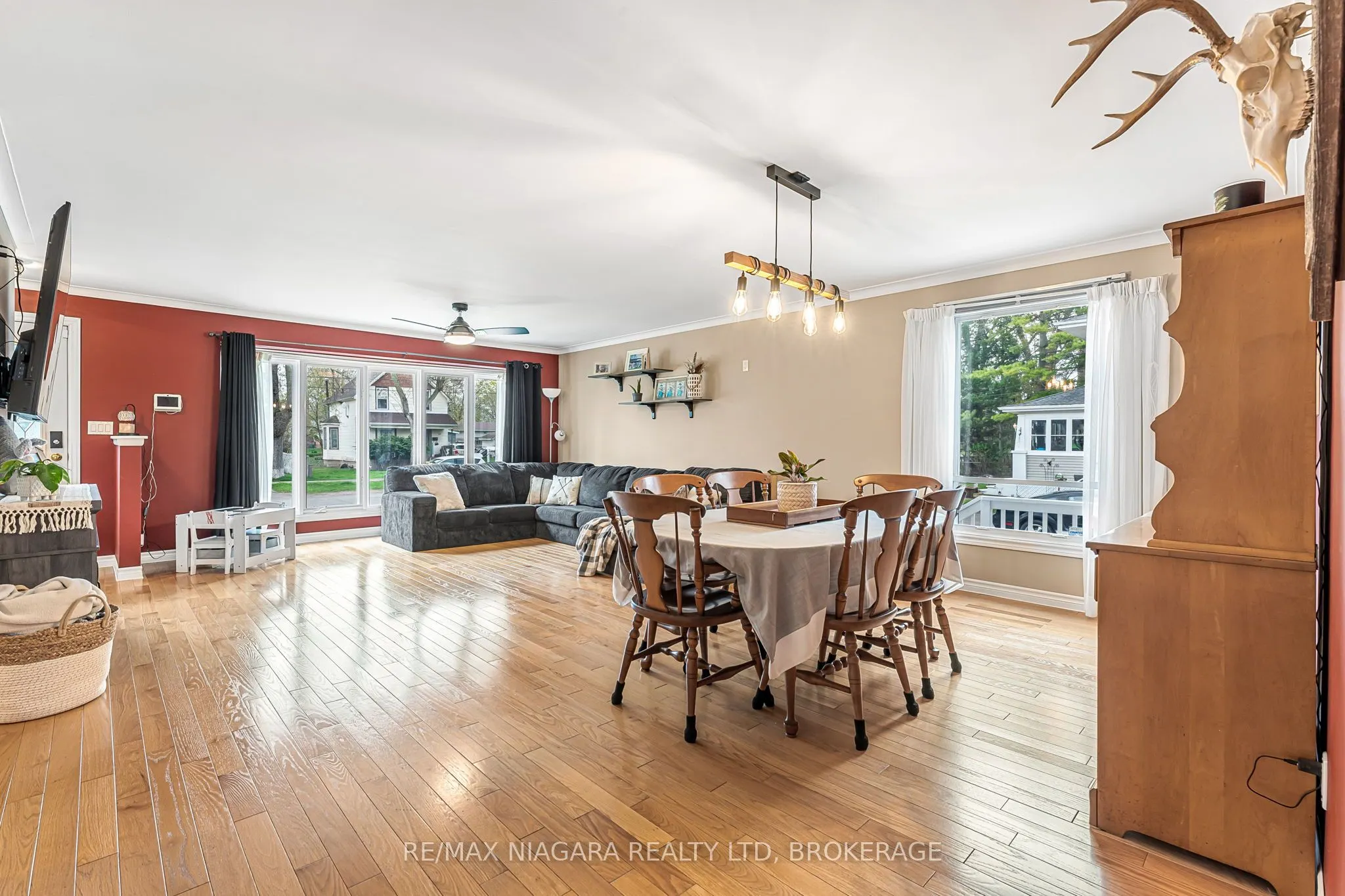252 Mellanby Avenue