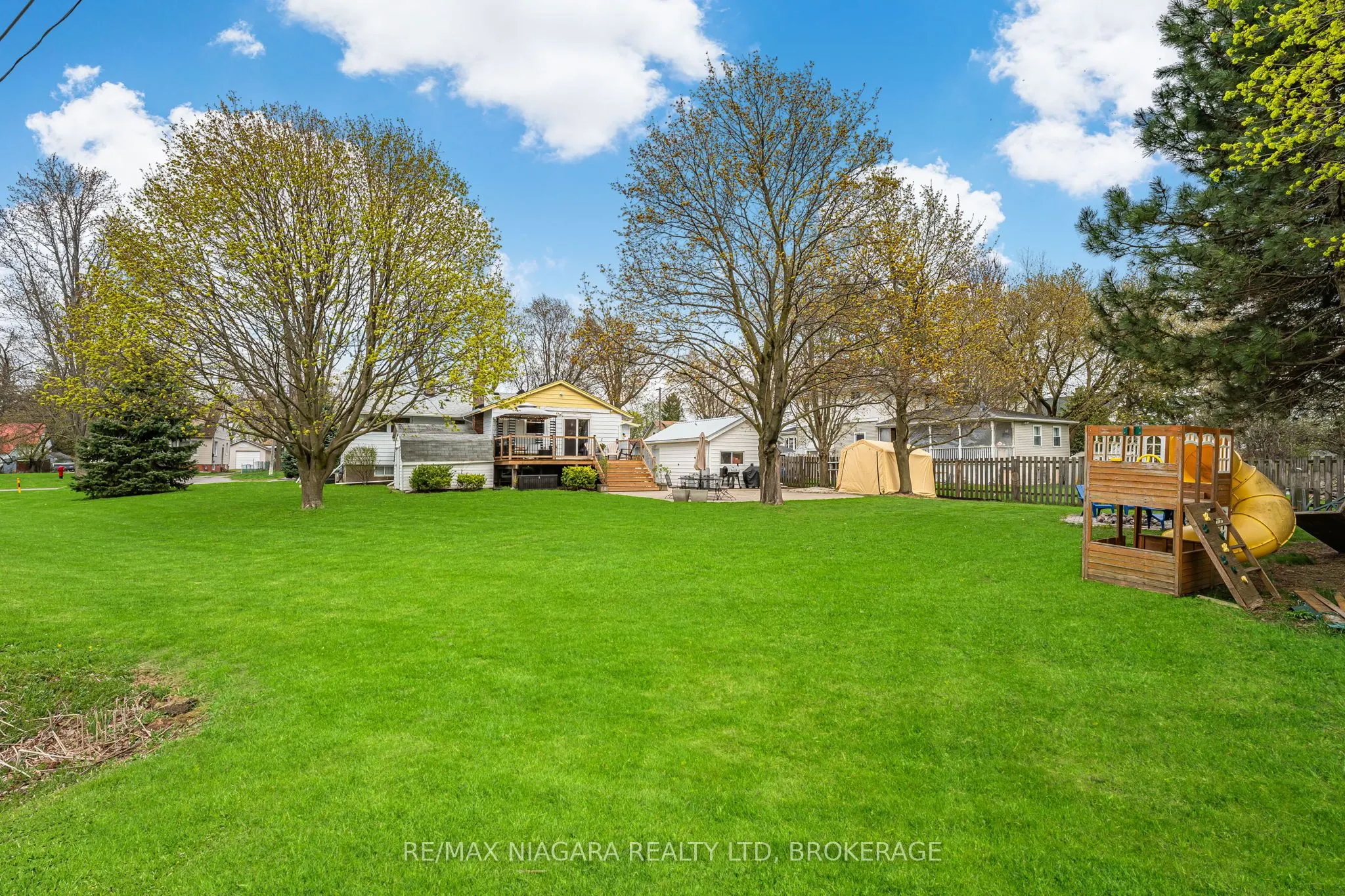 252 Mellanby Avenue