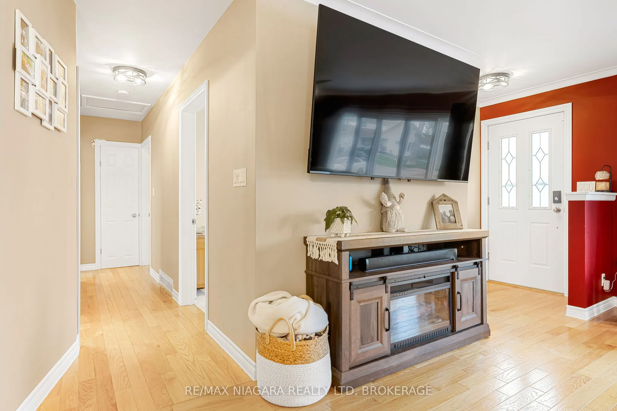 252 Mellanby Avenue