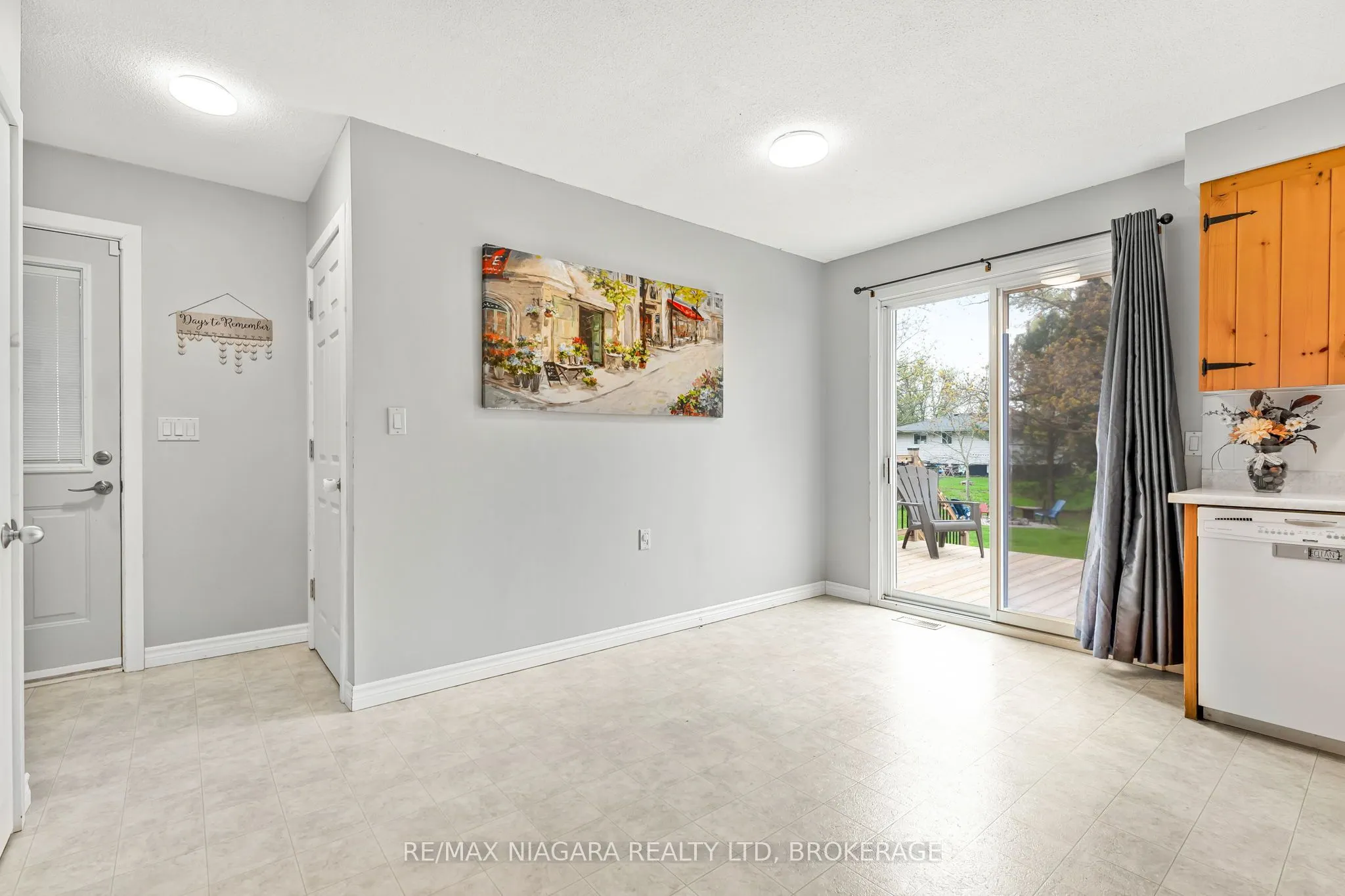 252 Mellanby Avenue