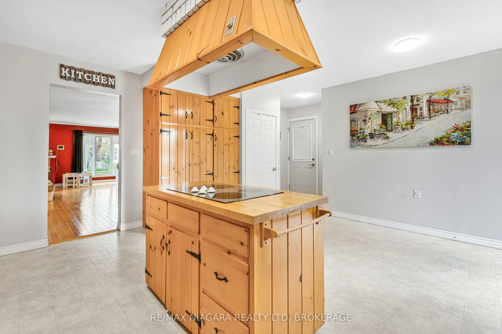252 Mellanby Avenue