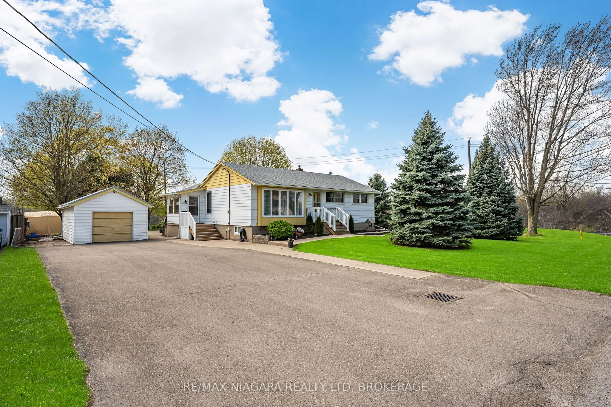 252 Mellanby Avenue