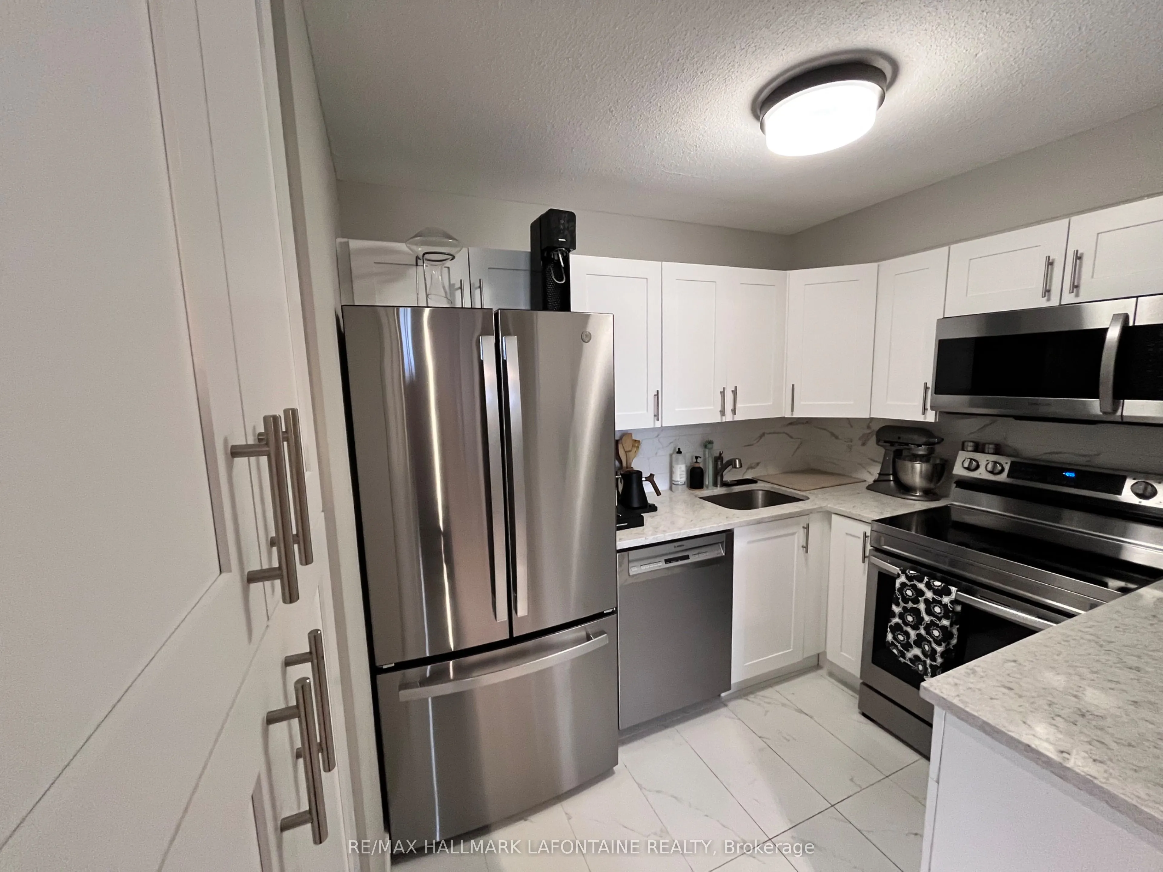 475 Laurier Avenue W, #508