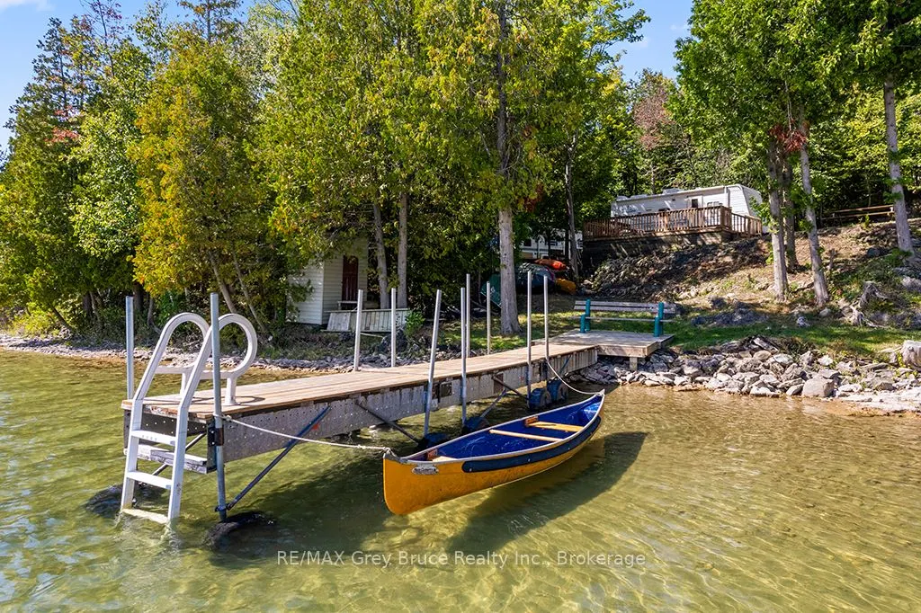 283 Britain Lake Road