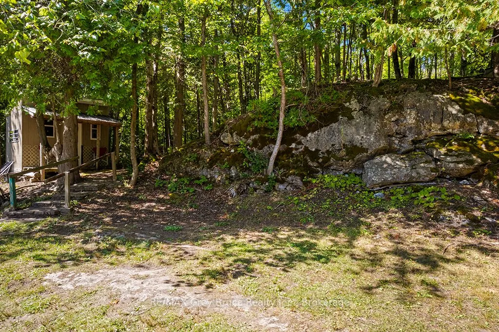 283 Britain Lake Road
