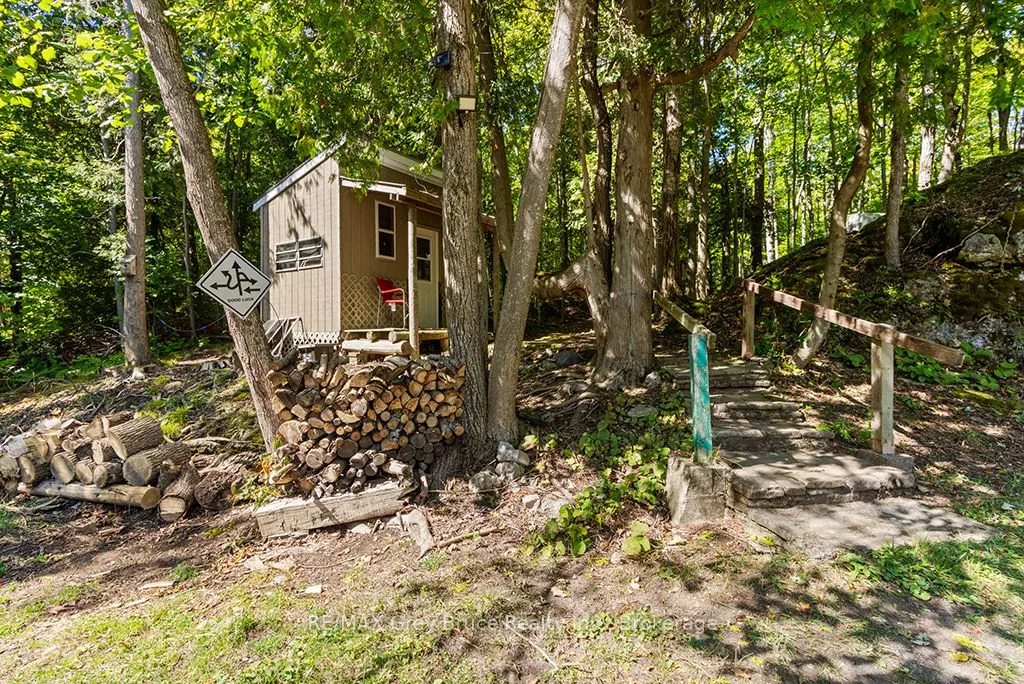 283 Britain Lake Road