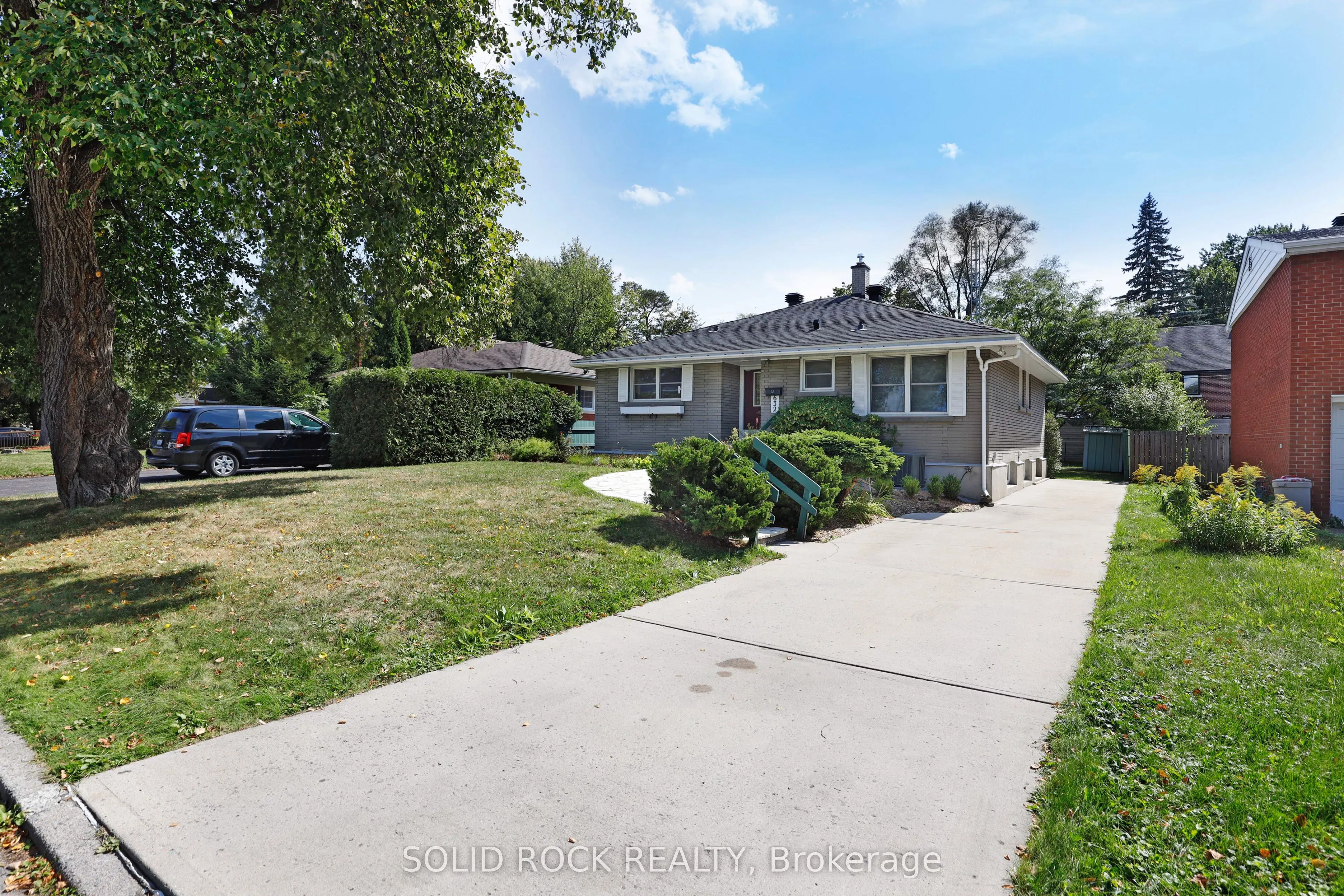 632 Chadburn Avenue