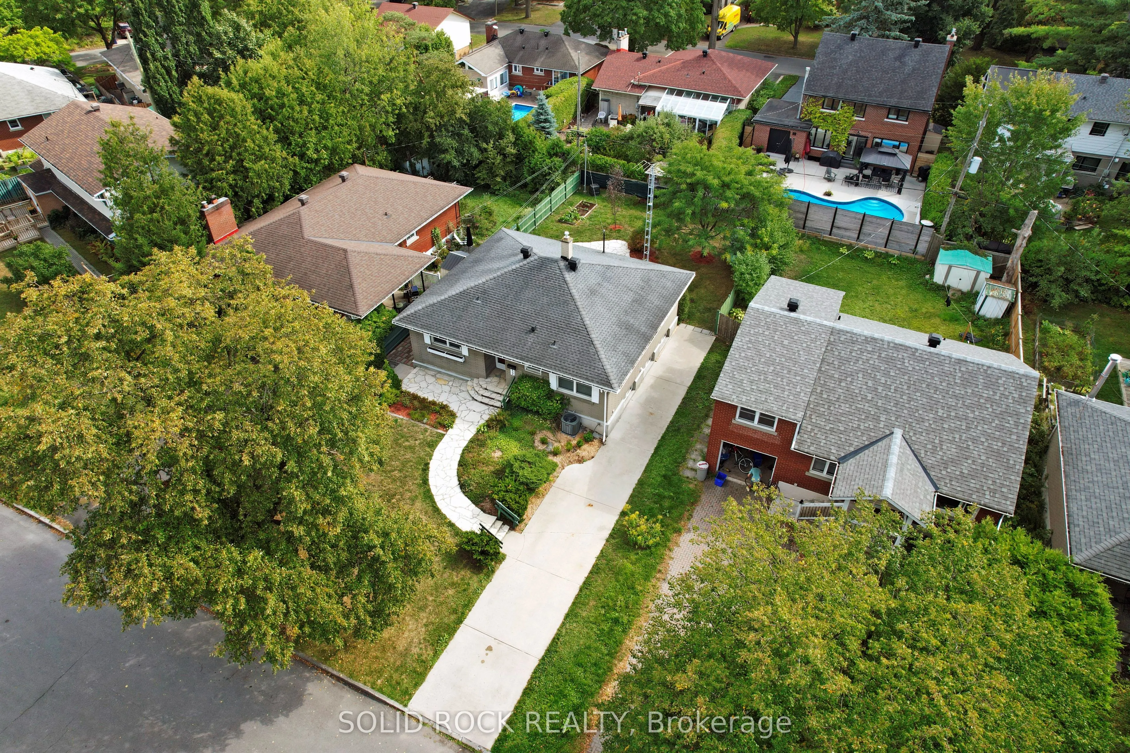 632 Chadburn Avenue