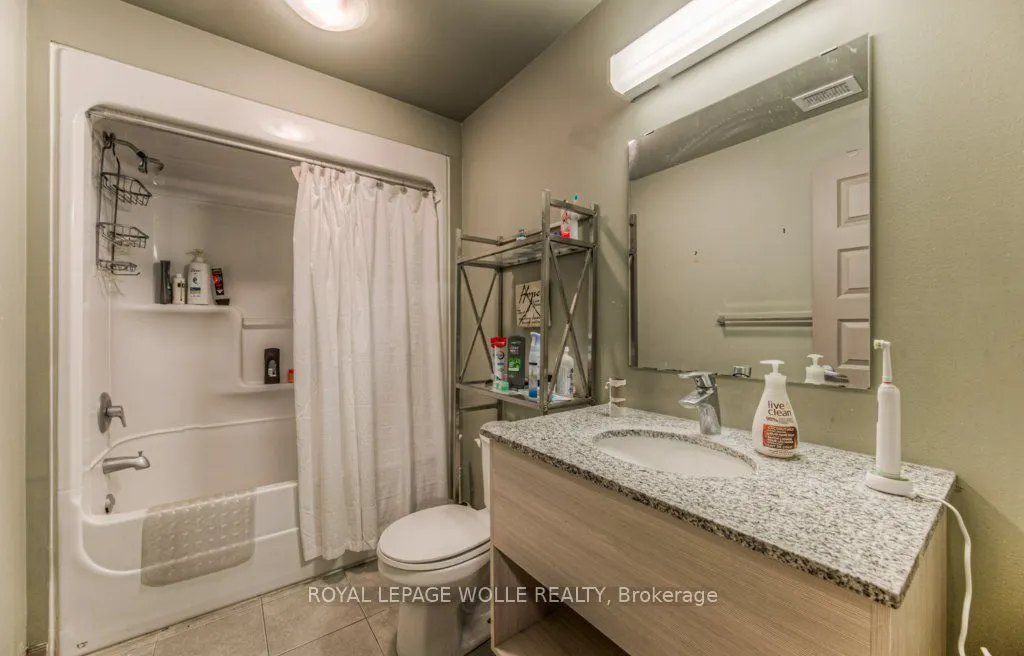 8 Hickory Street W, #304