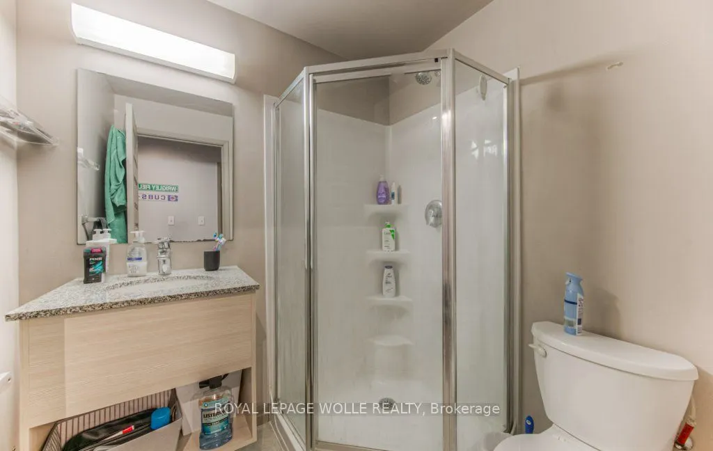 8 Hickory Street W, #304