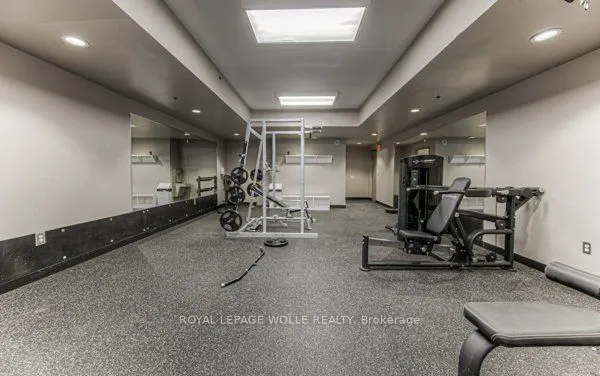 8 Hickory Street W, #304