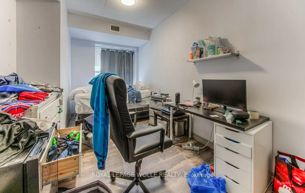 8 Hickory Street W, #304