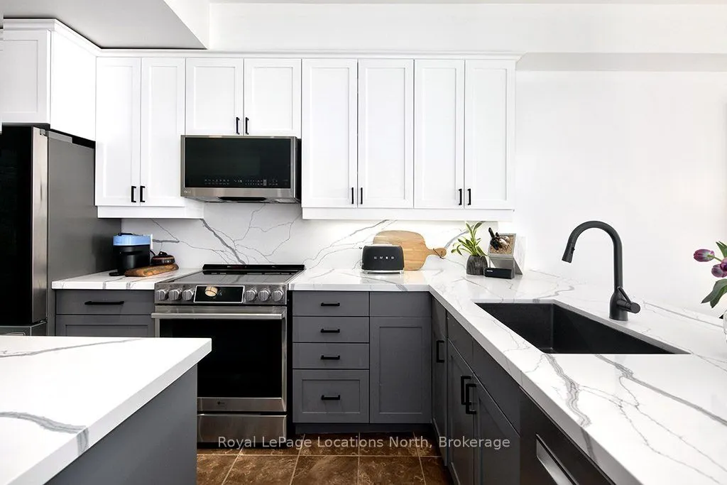 108 LANDRY Lane, #1