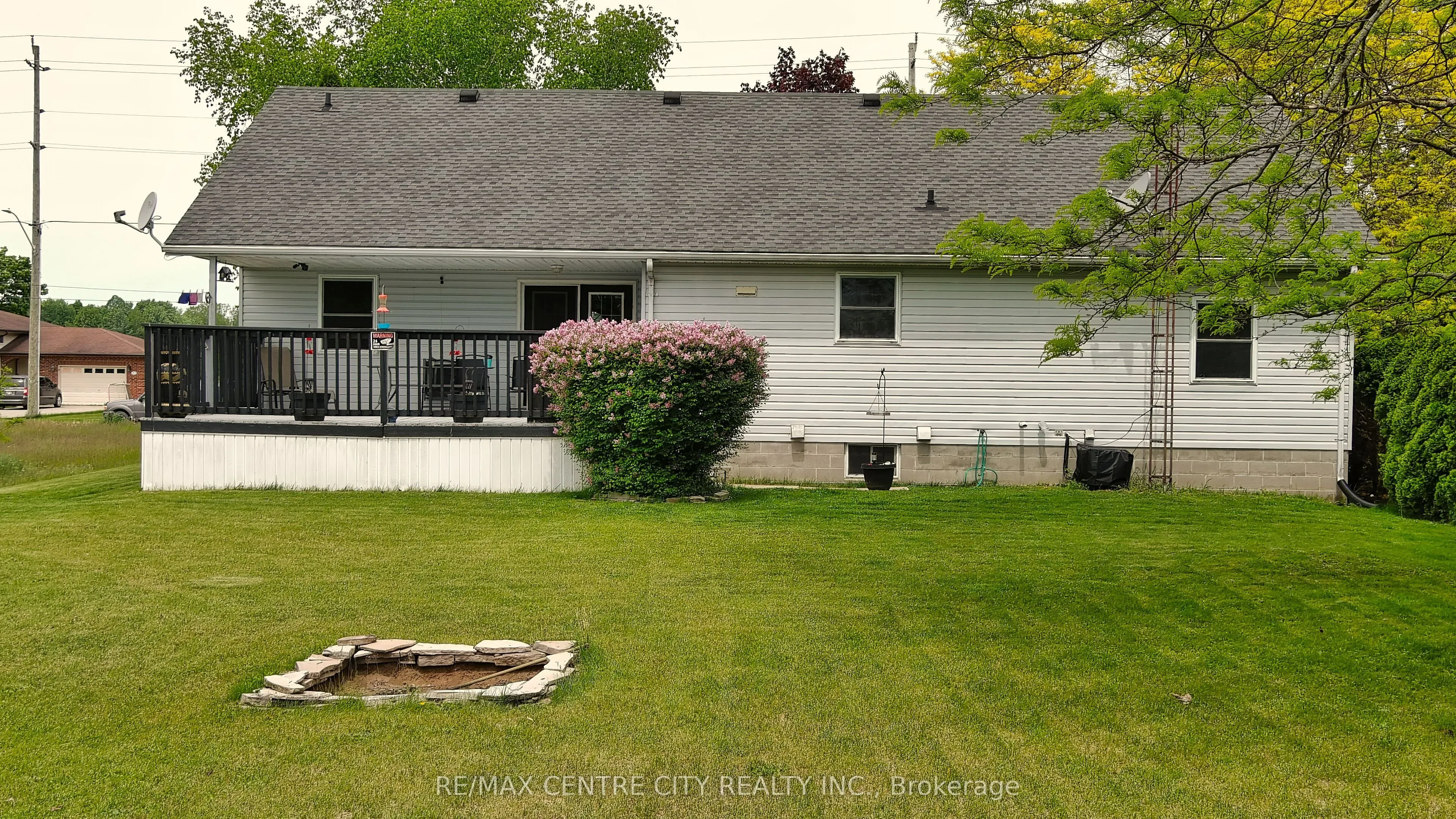 212 Queen Street
