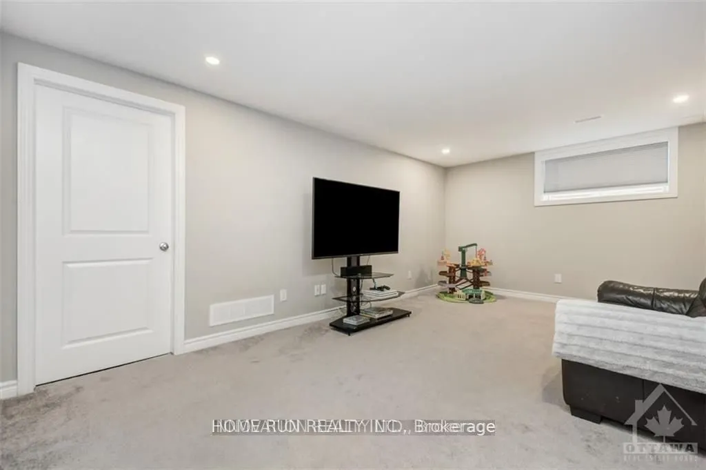 974 Kilbirnie Drive