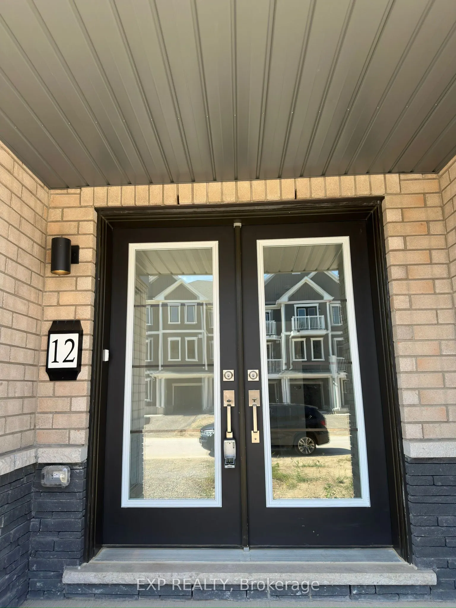 12 Kensington Road
