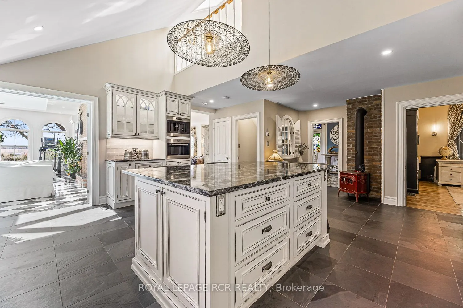 282398 County Rd 10