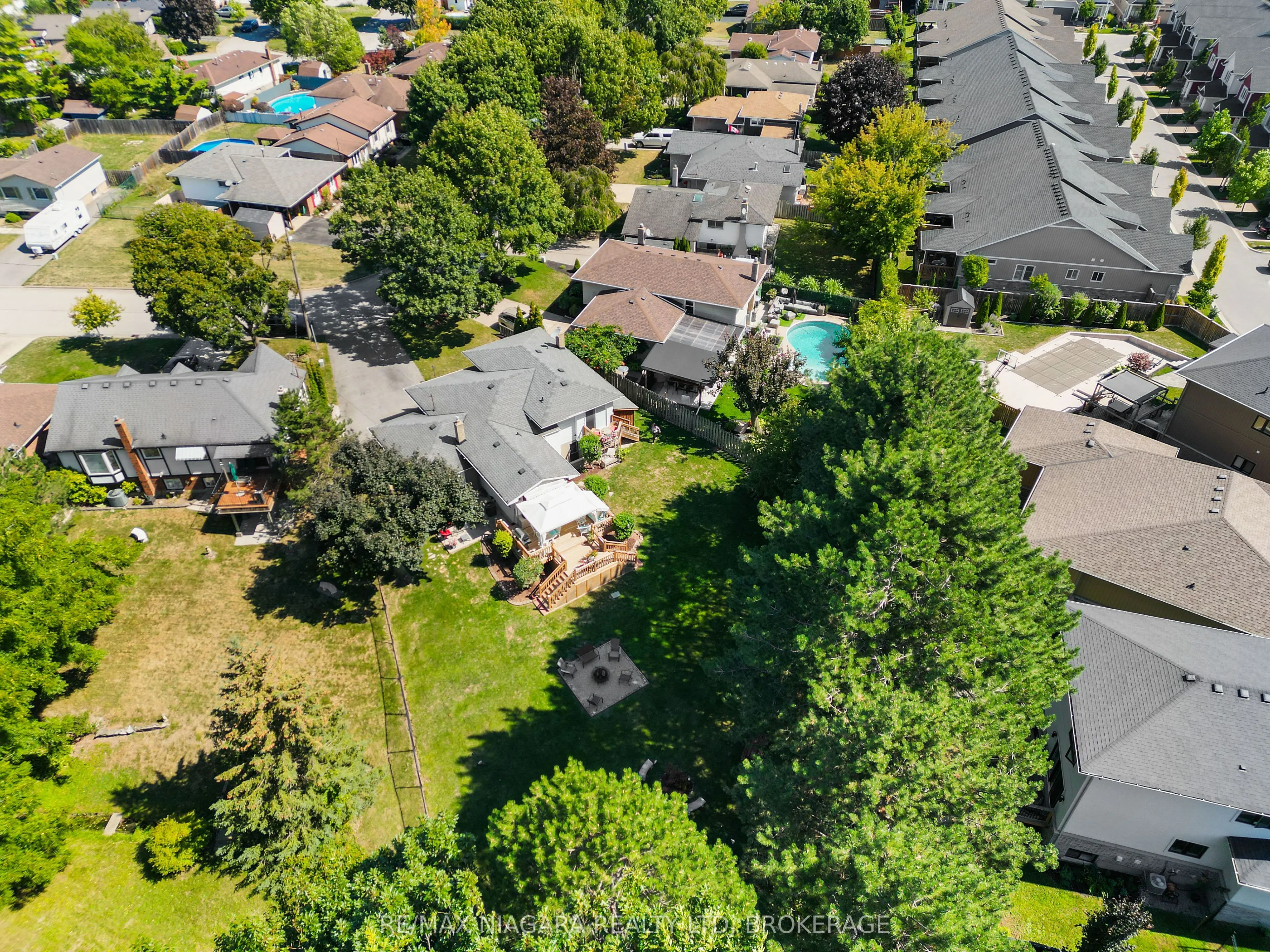 16 Centennial Drive
