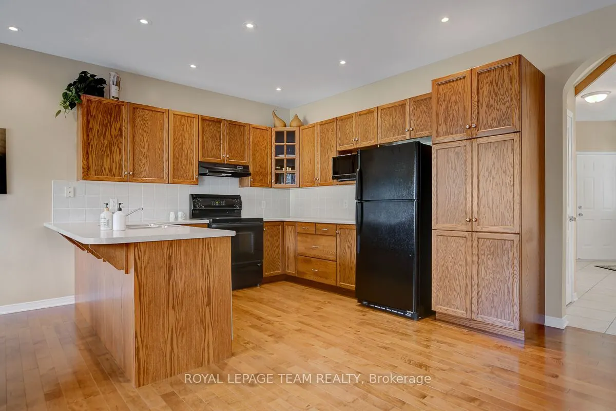 34 Calderwood Way