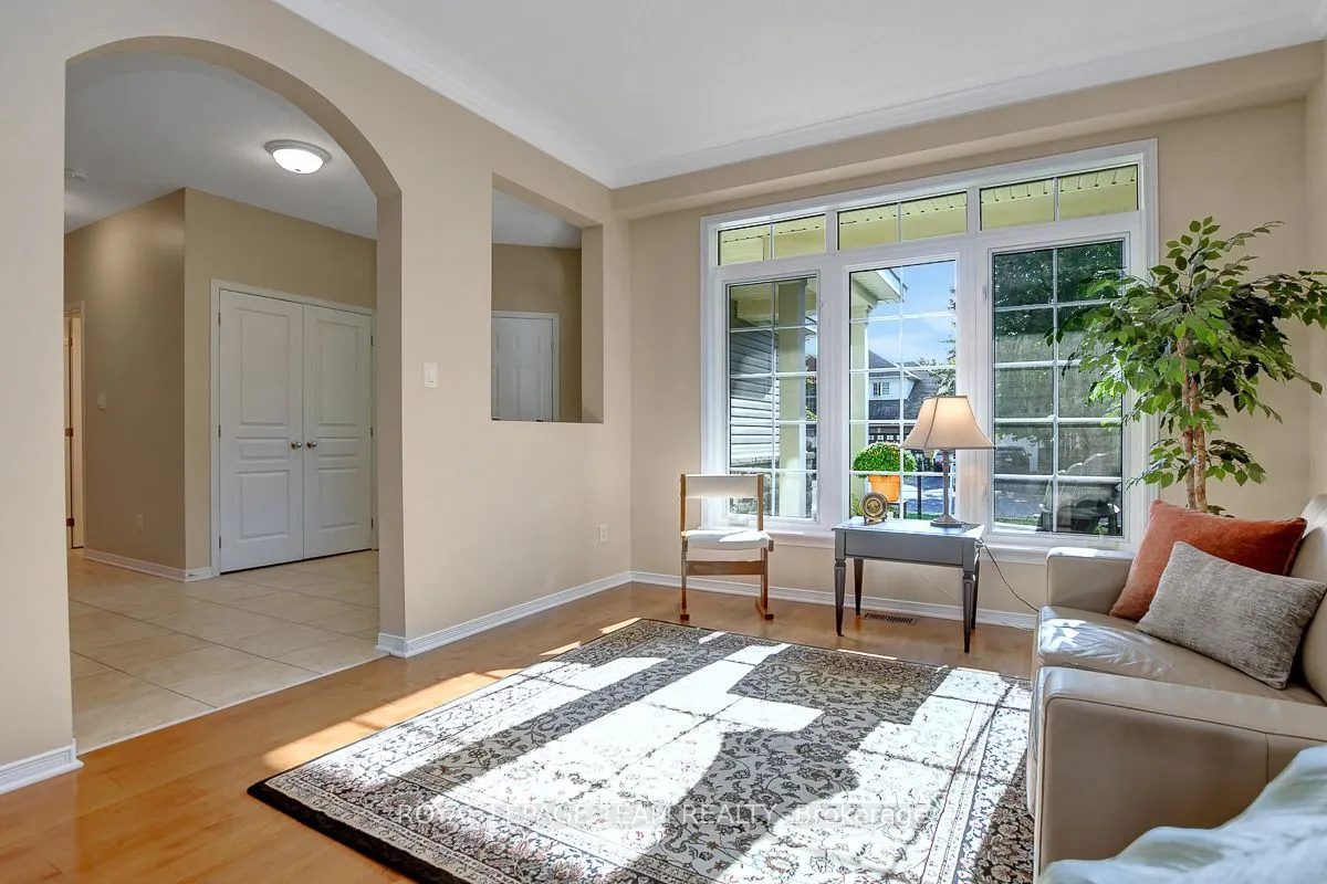 34 Calderwood Way