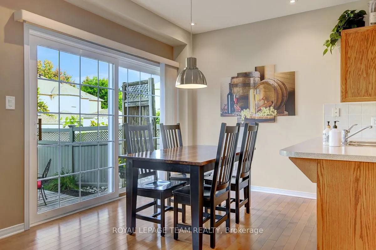34 Calderwood Way