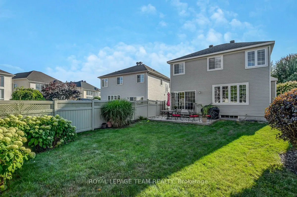 34 Calderwood Way
