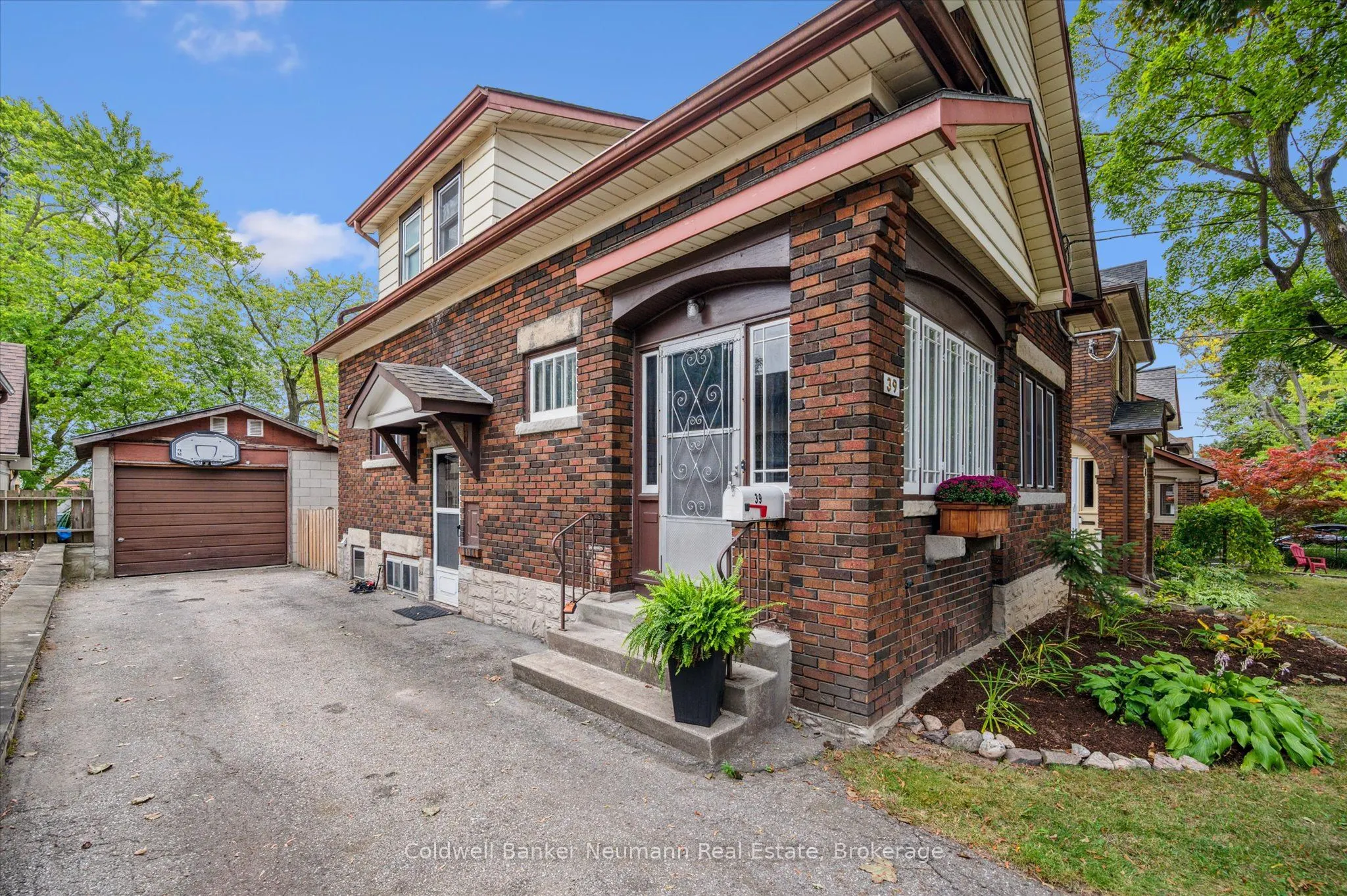 39 Agnes Street
