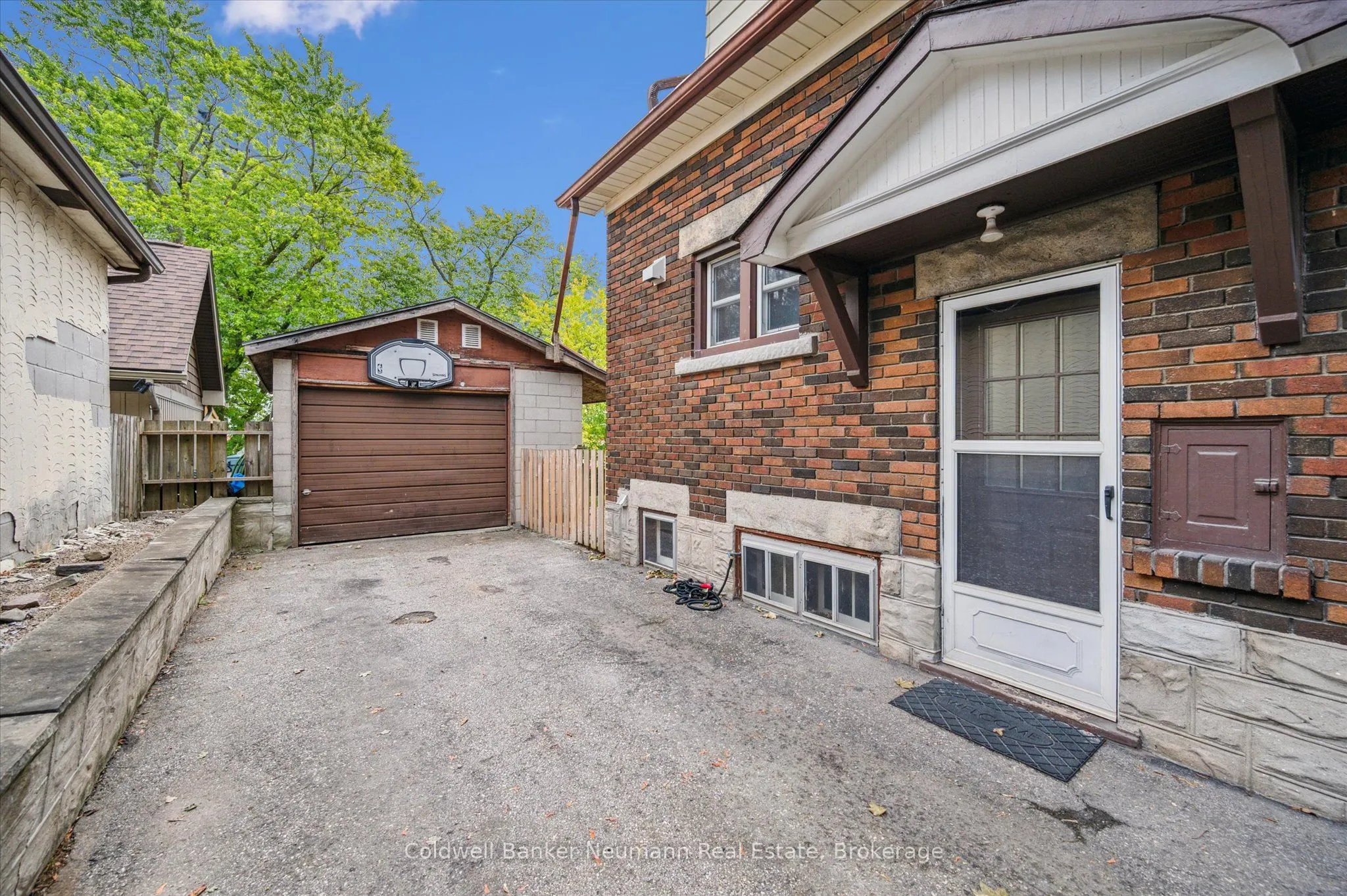 39 Agnes Street