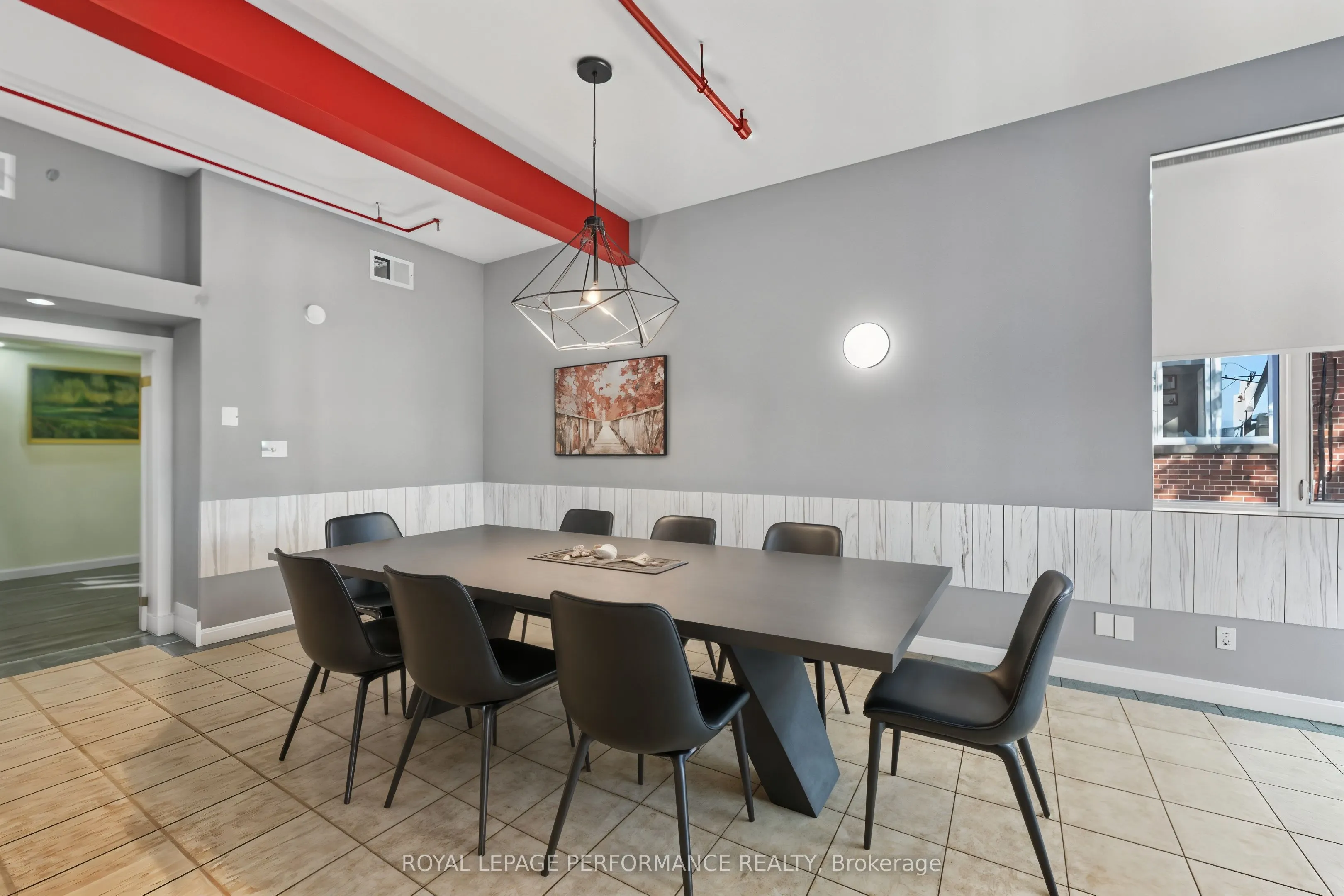 225 Main Street W, #202