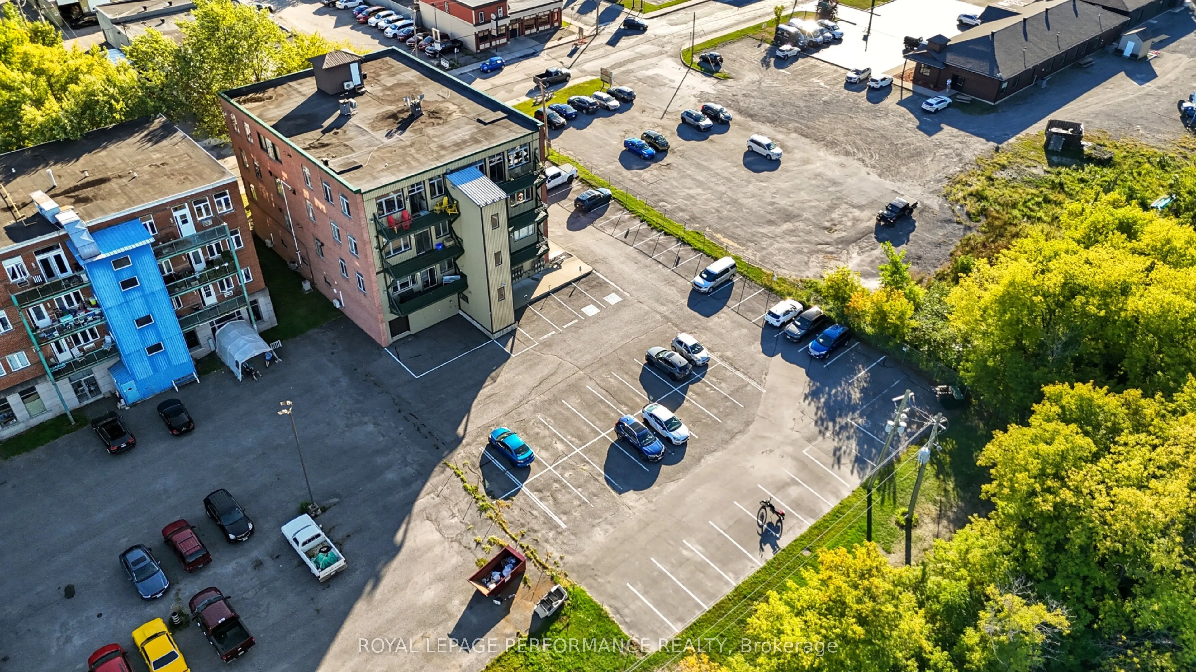 225 Main Street W, #202