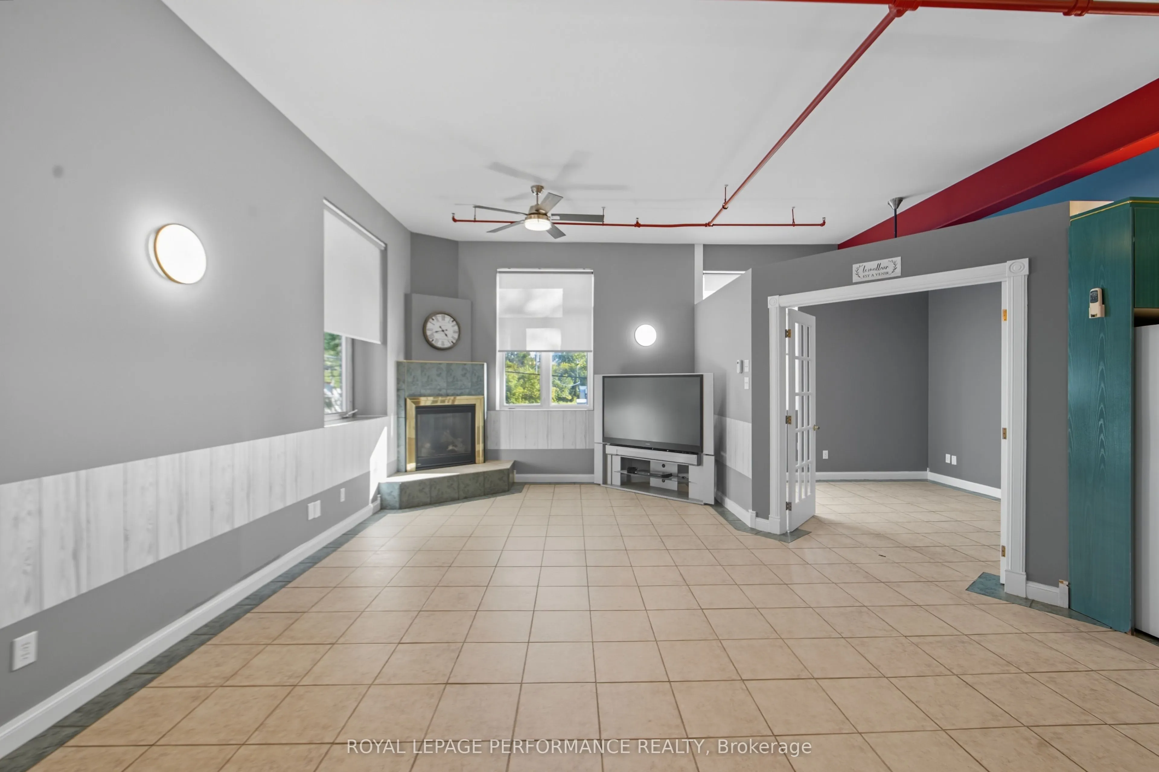 225 Main Street W, #202