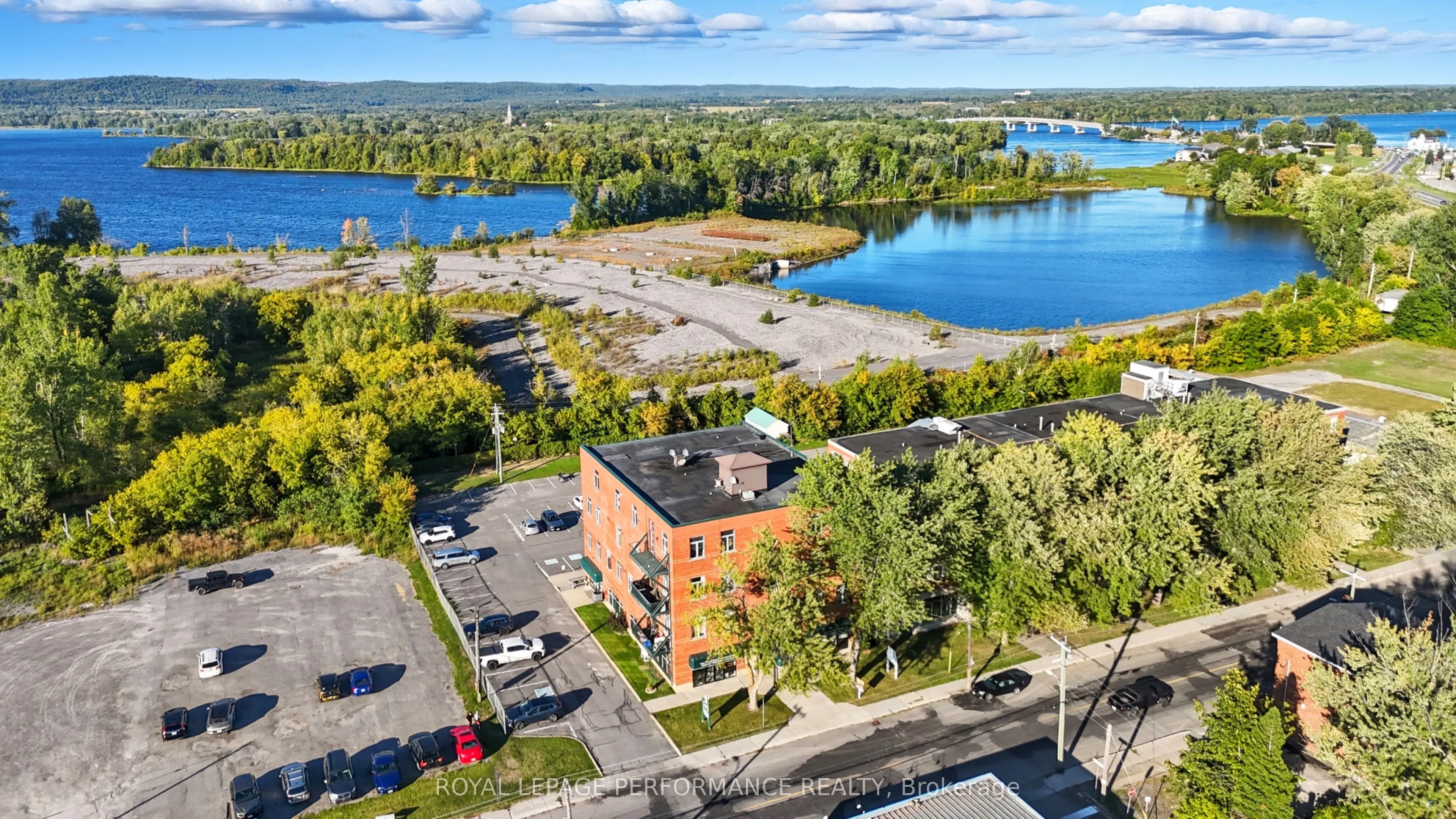 225 Main Street W, #202