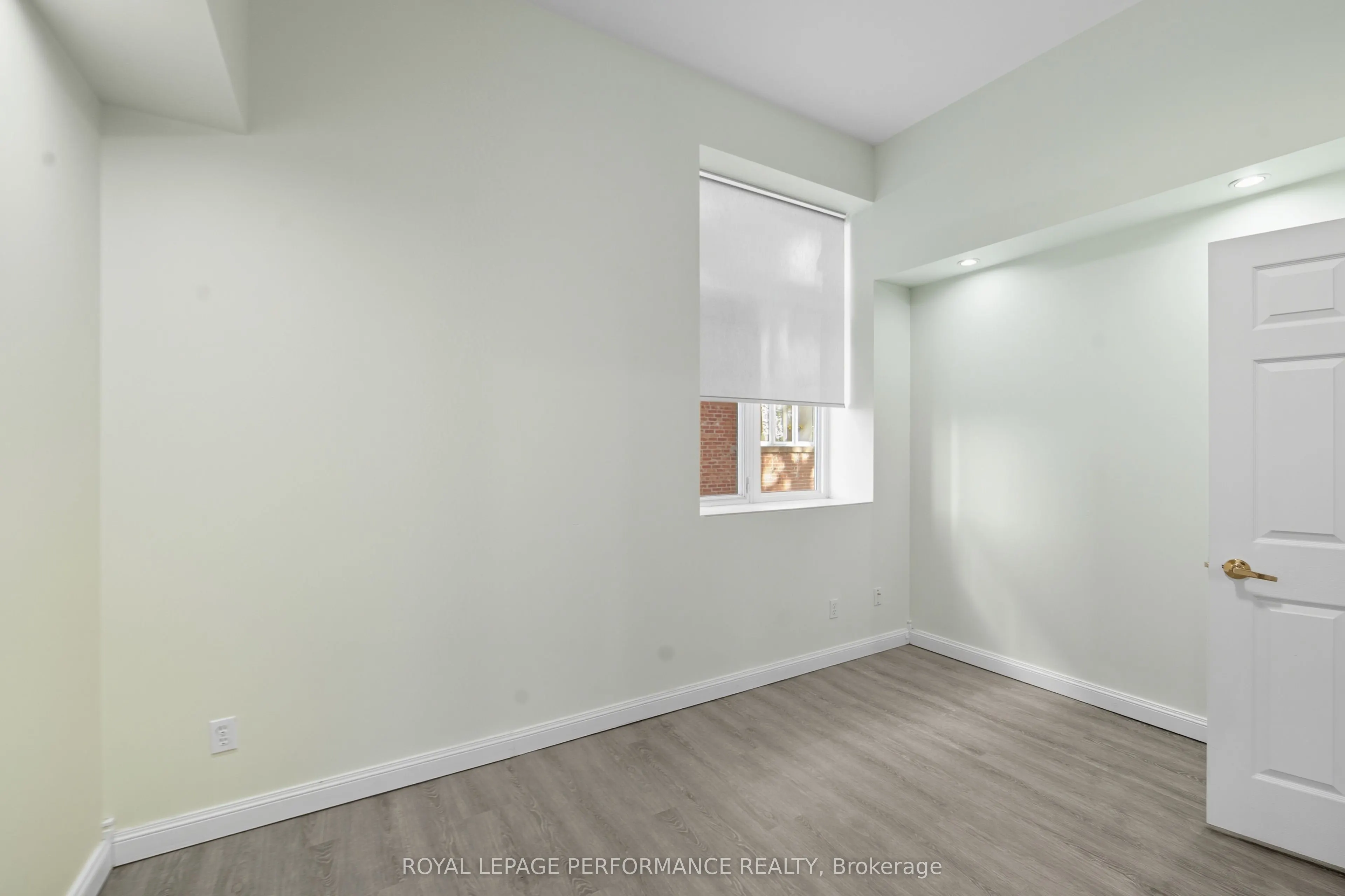 225 Main Street W, #202