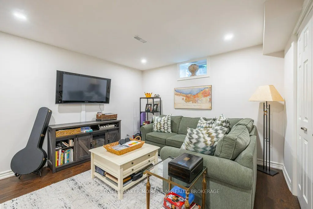 141 Welland Vale Road, #21