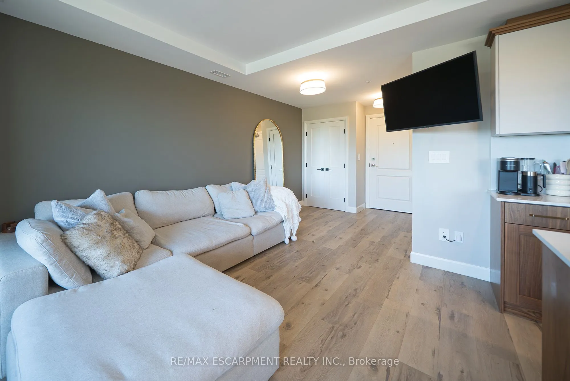 34 Norman Street, #502