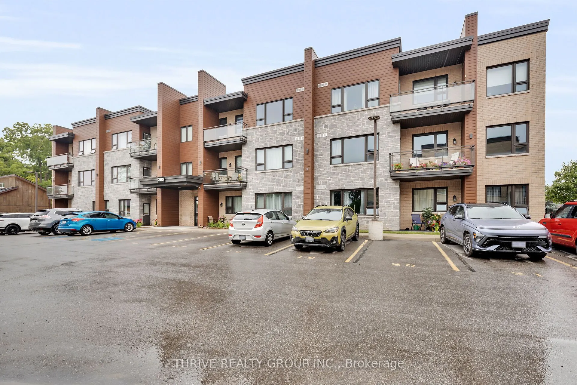 263 Butler Street, #301