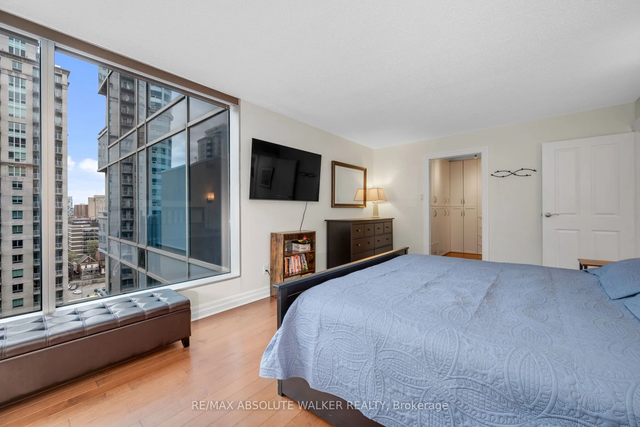 160 George Street, #1605