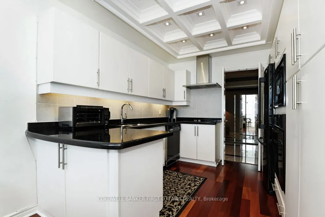 1480 Riverside Drive