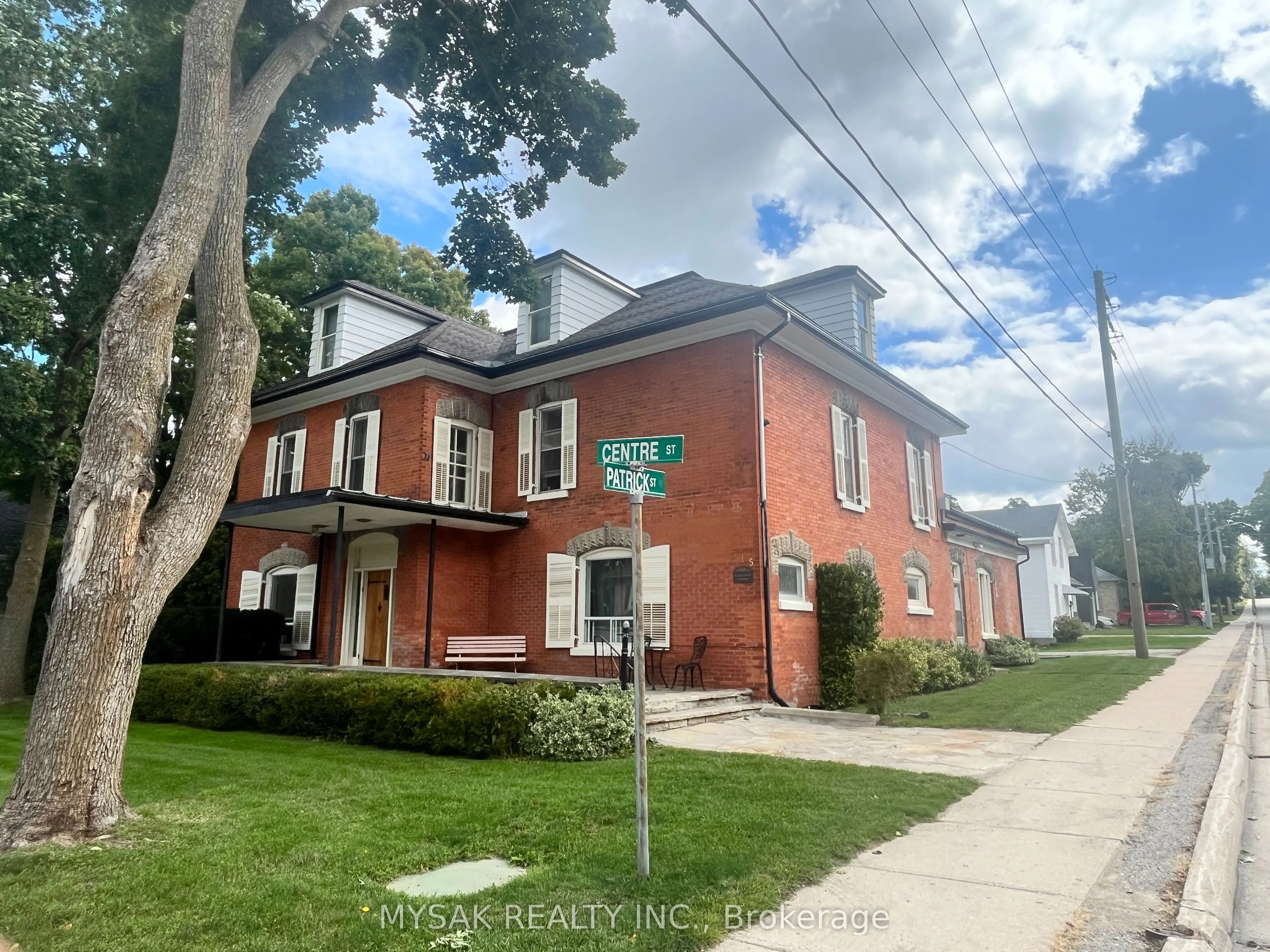 315 Centre Street