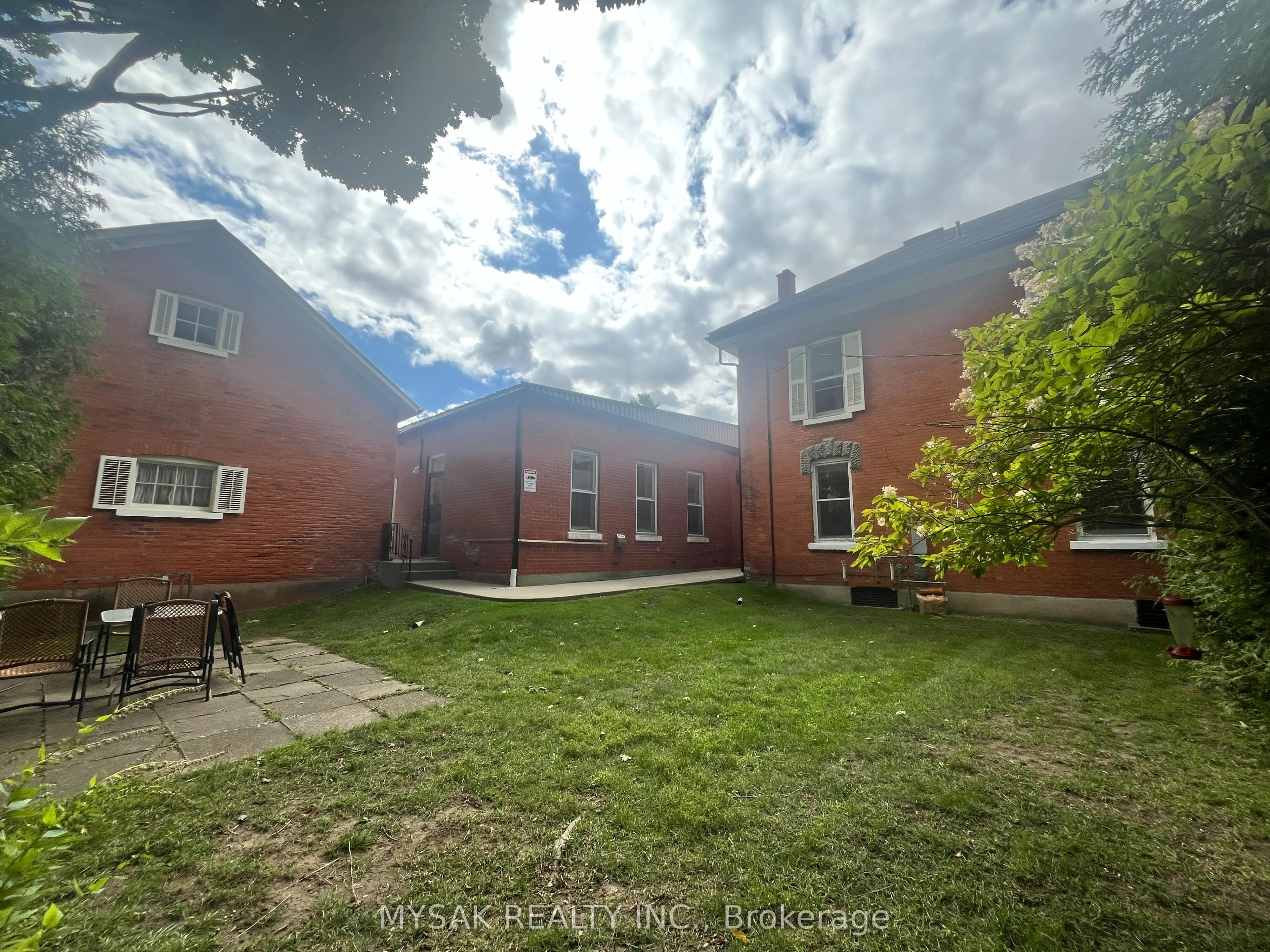 315 Centre Street