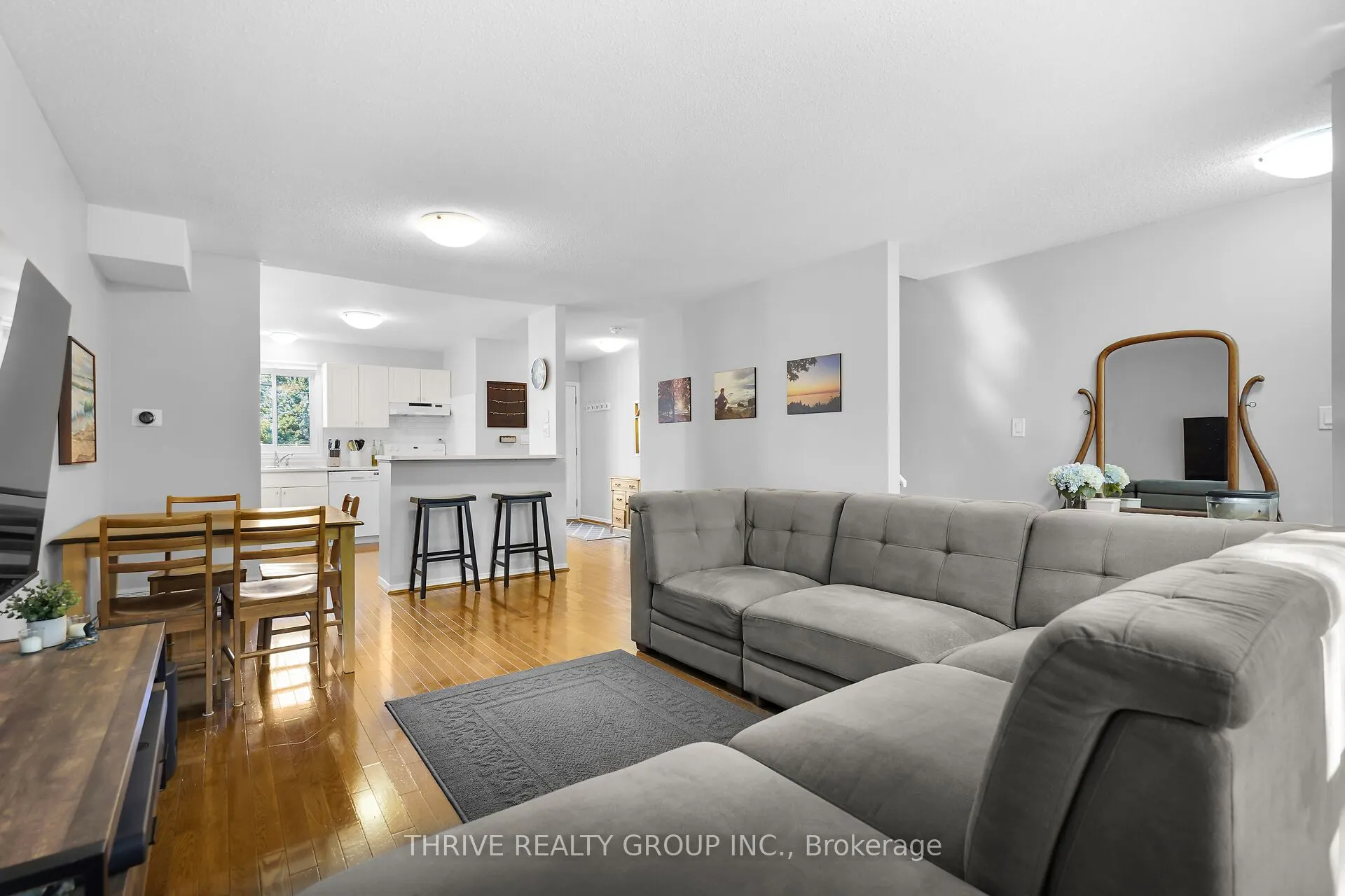215 Commissioners Road W, #10